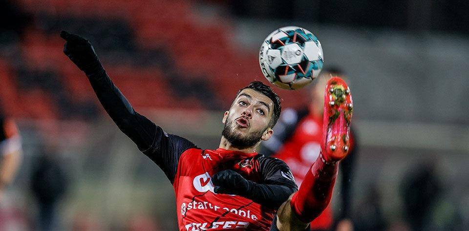 华体会直播-瓦朗谢纳团结一致力求突破，法甲争夺宛如赛场战狼的简单介绍